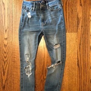 Hollister High Rise Super Skinny Crop Blue Jeans